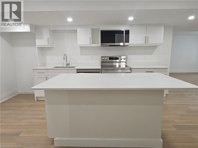 Photo - 115 Chesley St