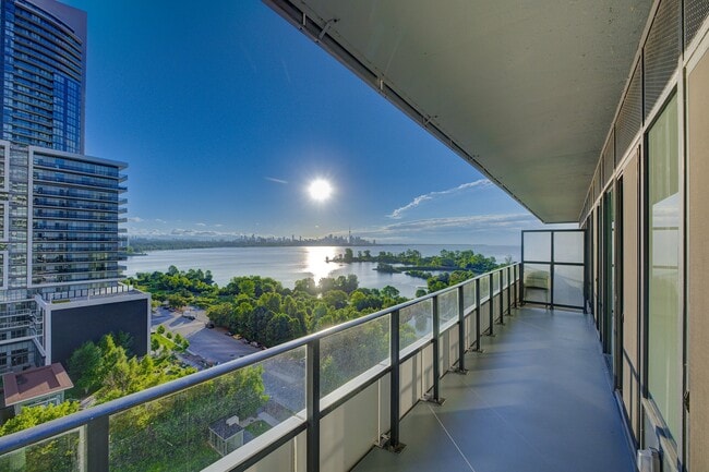 Photo - 20 Shore Breeze Dr