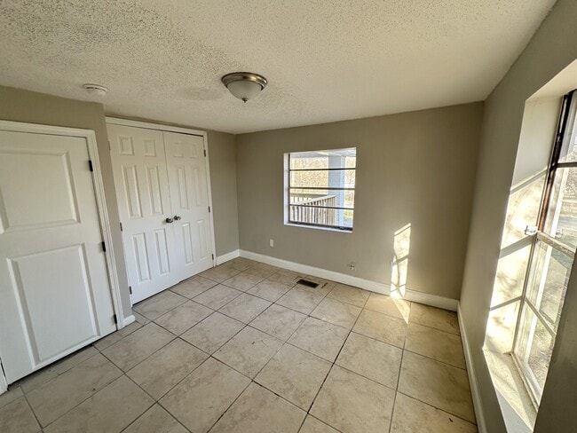 Photo - 1512 Cherry Ave