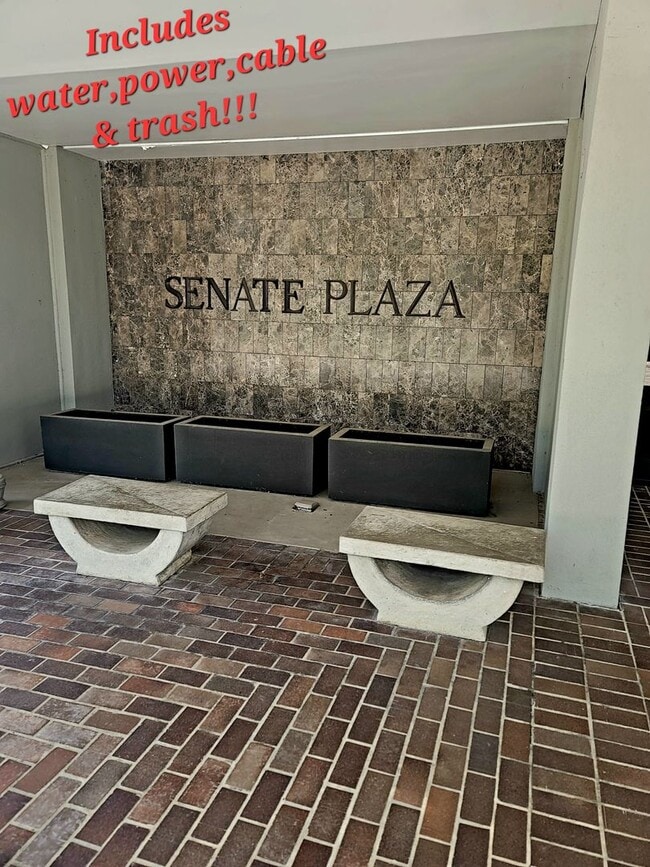 Building Photo - Senate Plaza