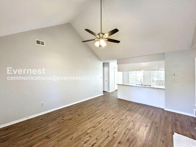 Photo - 5949 Shannon Dr