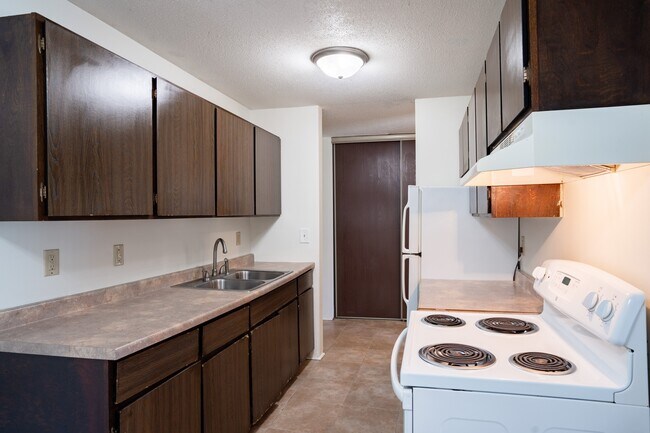 Coon Rapids, Minnesota Apartamentos Robinwood | Cocina