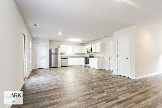 Photo - 159 Evvalane Dr