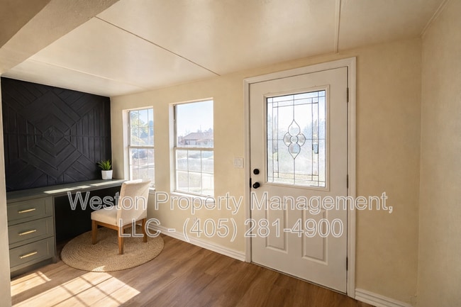 Photo - 3229 SE 24th St