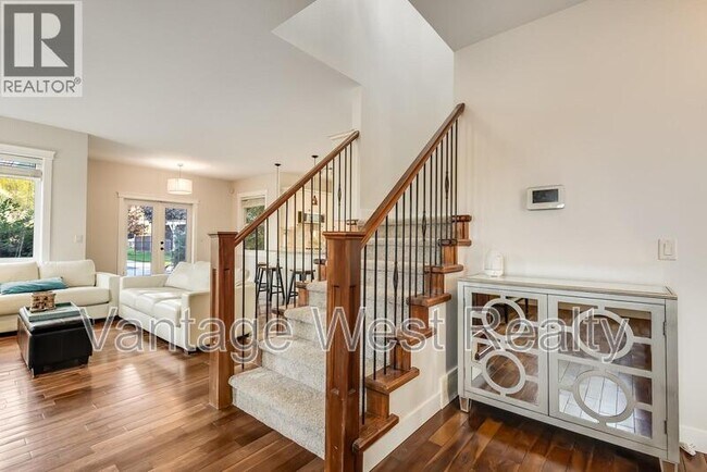 Photo - 5308 Upper Mission Dr