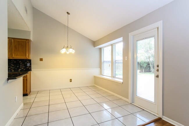 Photo - 5207 Village Springs Dr