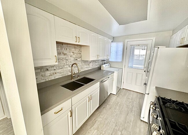 Photo - COMING SOON!! Charming 3 Bedroom Condo in Gated Palm Springs Community!