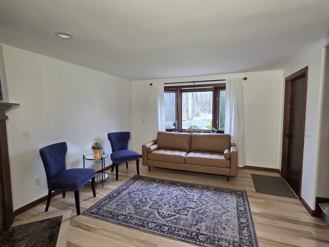 Photo - 933 Cedar Swamp Rd Apartment Unit B