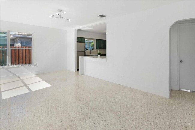 Photo - 39 SE 13th Terrace