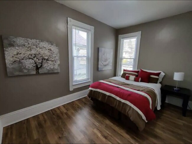 Photo - 3900 W 33rd St