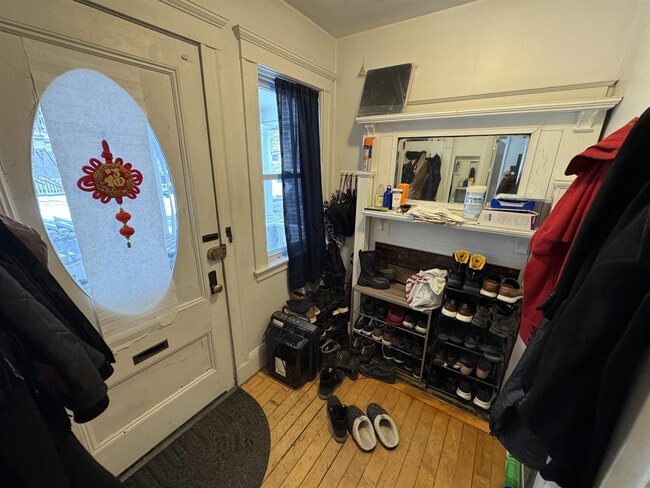 Photo - 9 Burnham St Unit 1