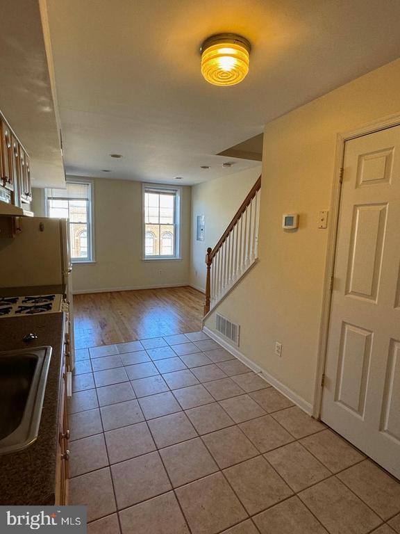 Photo - 1637 Fleet St Unit 2