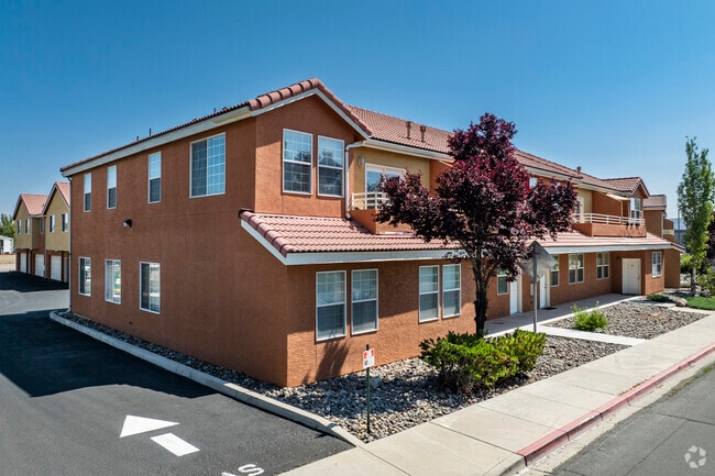 Photo - Redfield Villas Apartments