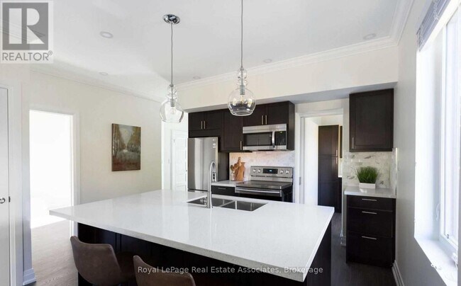 Photo - 61 Jerome St Unit 2nd Flr