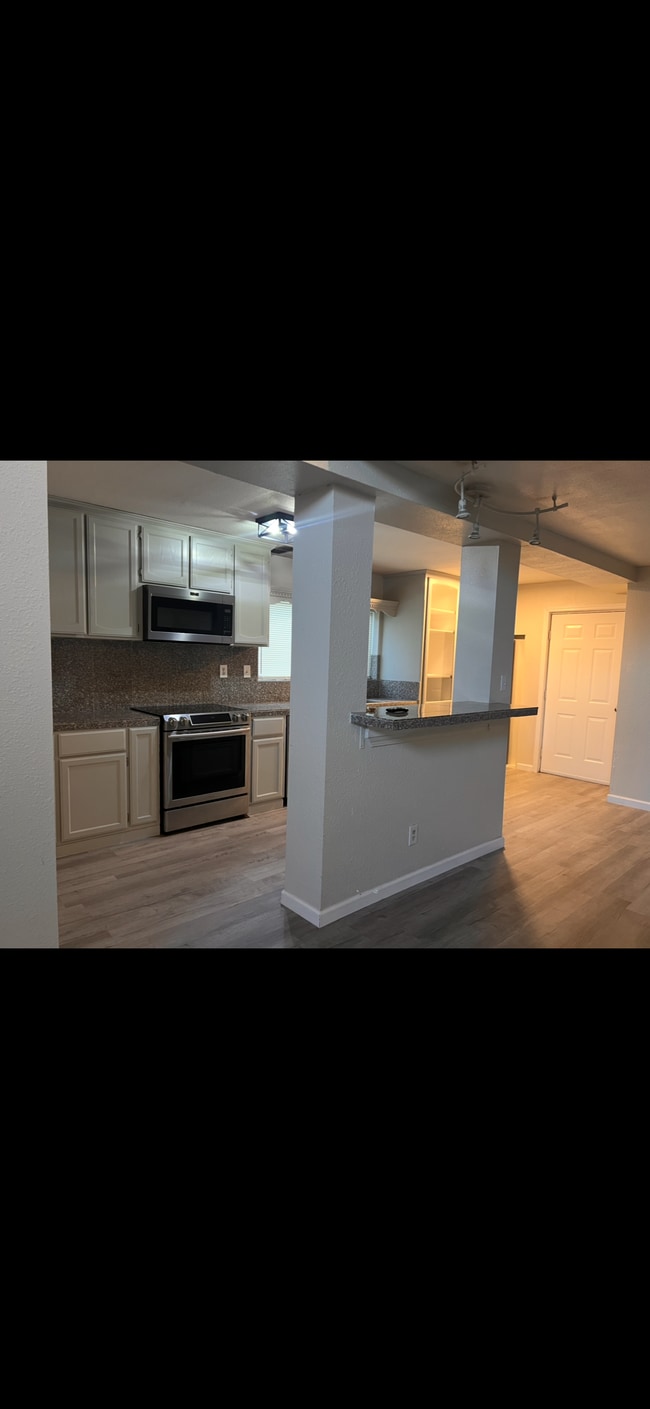 Photo - 1403 E Monte Vista Ave