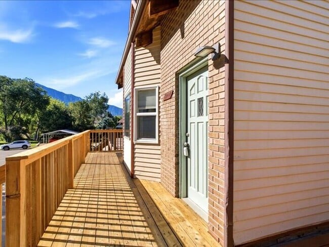 Cottonwood Heights 5 bed 3 bath Twin Home