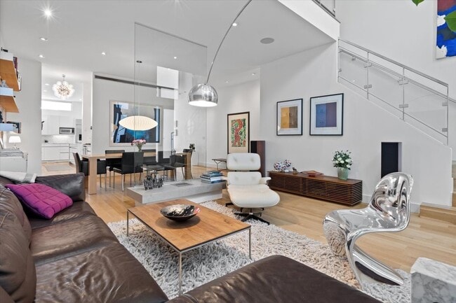 Photo - 1823 W Race Ave