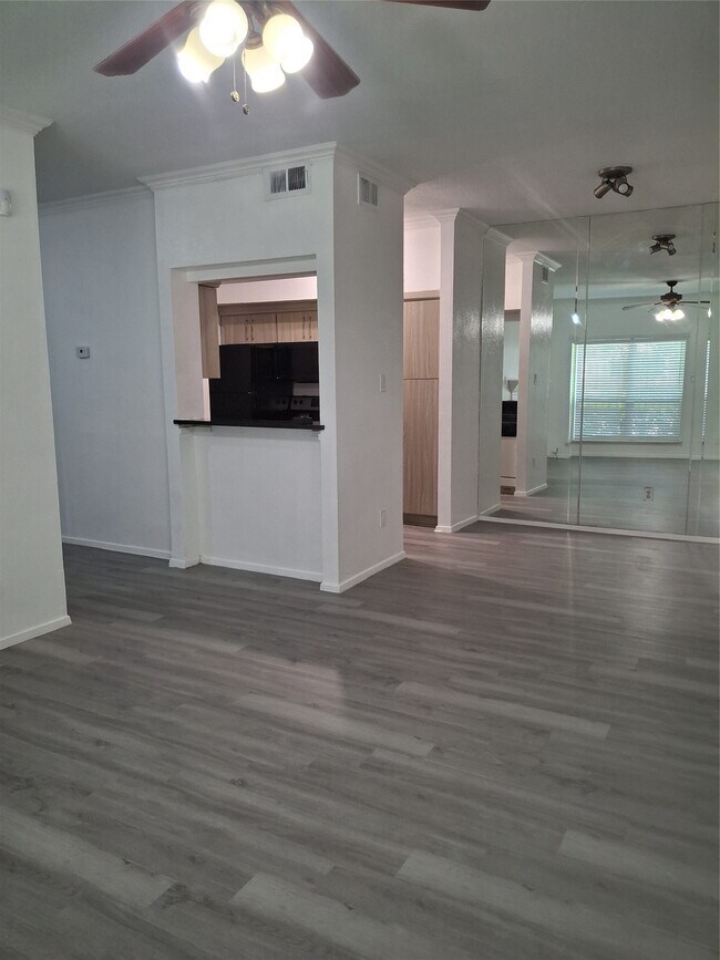2025 Augusta Dr Unit 205
