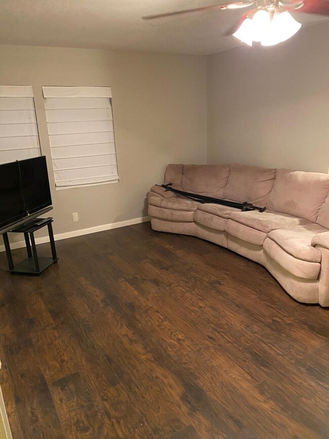 Photo - 3502 Rosedale St Unidad B