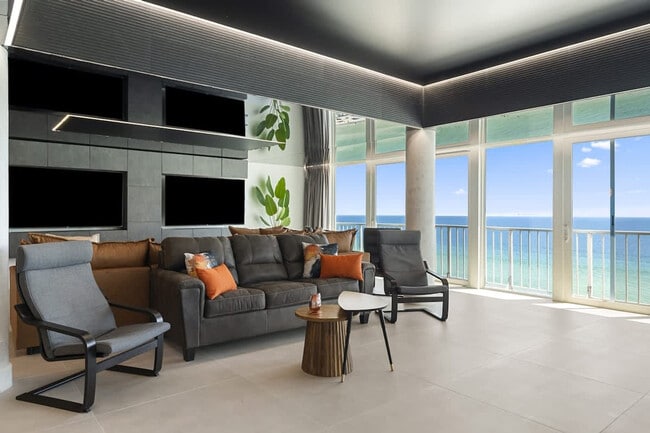 Photo - 8743 Thomas Dr Unidad FL15-ID1354912P