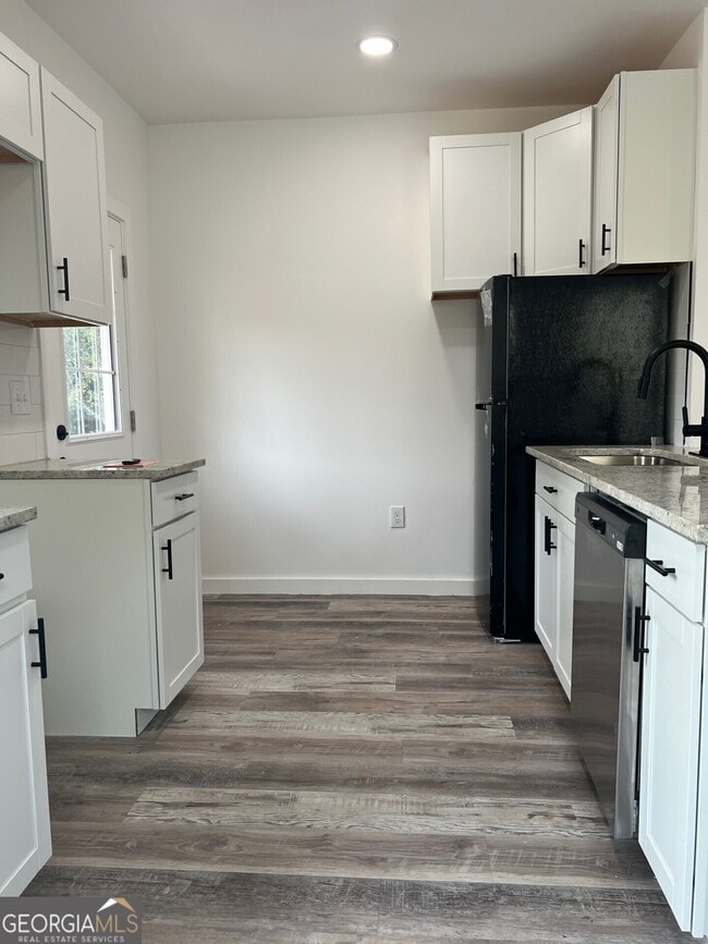Photo - 2390 Beecher Rd SW