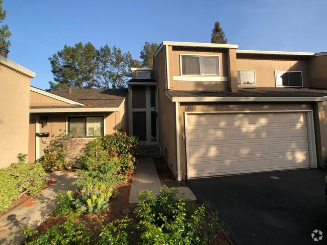 Building Photo - Remodeled Almaden Valley Townhouse