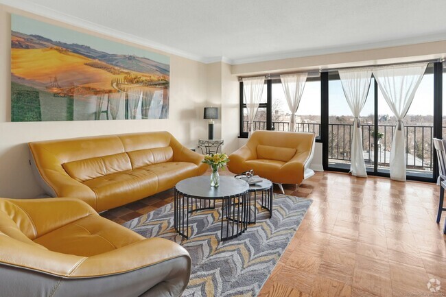 Building Photo - 44 Strawberry Hill Ave Unit APT 7D