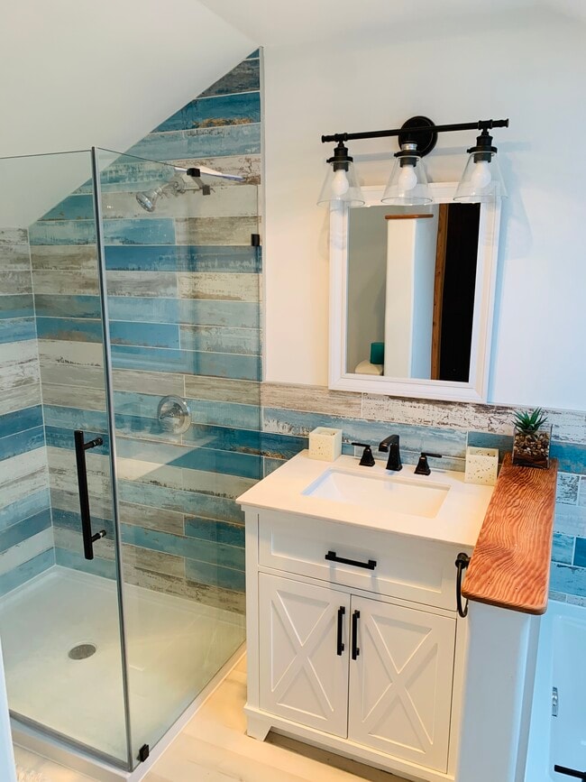 Building Photo - 850 Elrod Ave Unit Loft