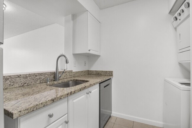 Photo - 1341 SE 3rd Ave Unit 112