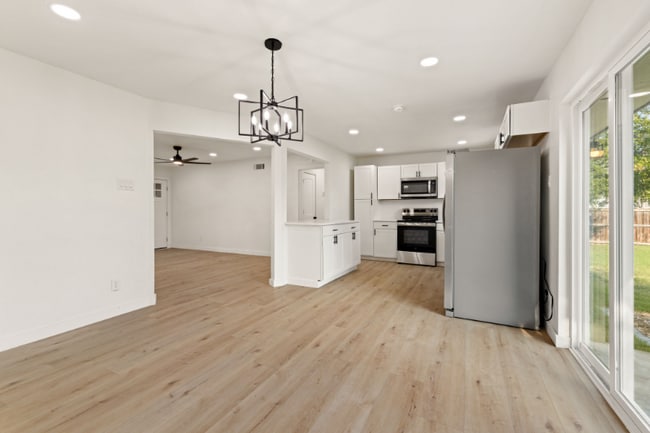 Photo - 11380 Lanewood Cir