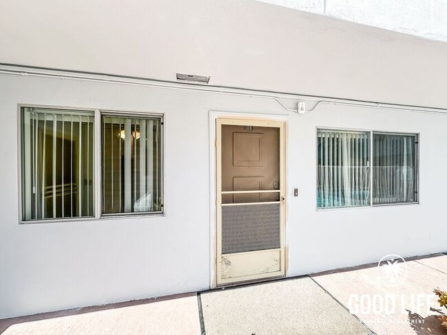 Building Photo - 5015 Cape May Ave Unit 108