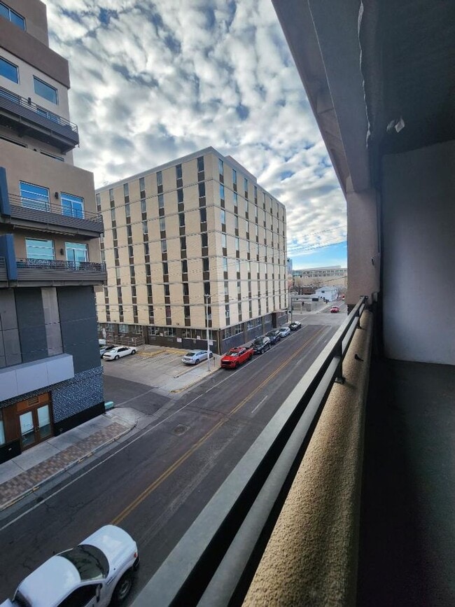 Photo - 600 Central Ave SW