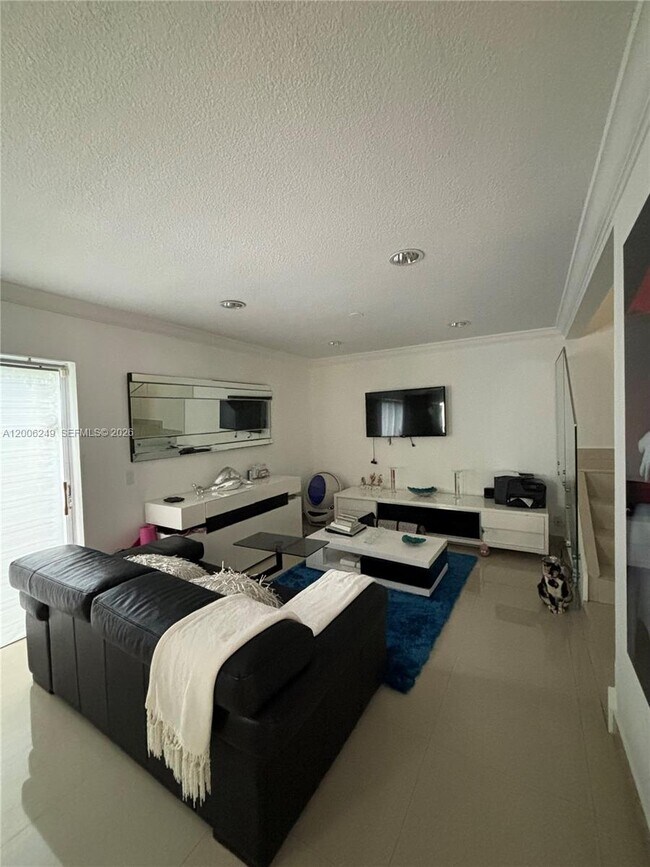 Photo - 1351 Garden Rd