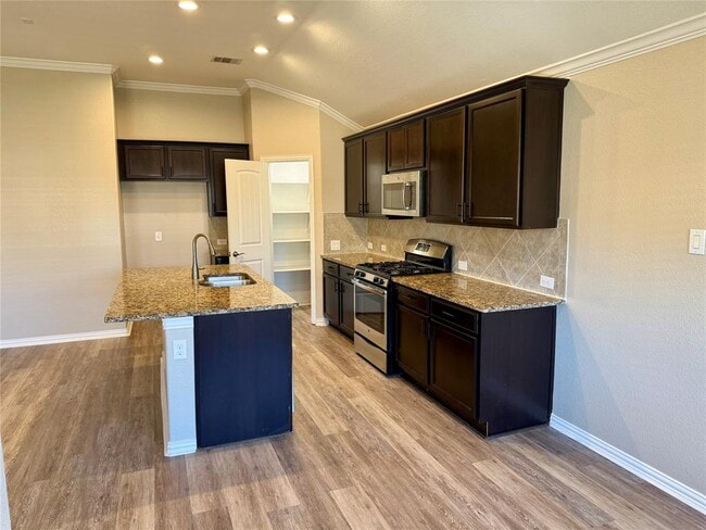 Photo - 4512 Chestnut Meadows Bend