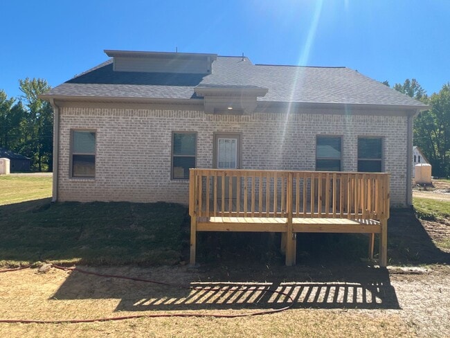Photo - 4 bed, 2.5 bath house in Atoka built in 2022