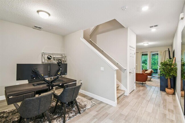 Photo - 1447 Broad Wing Ln