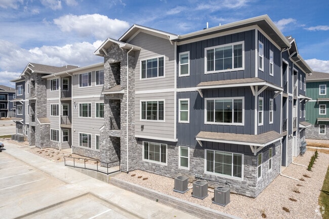 Promontory Apartments