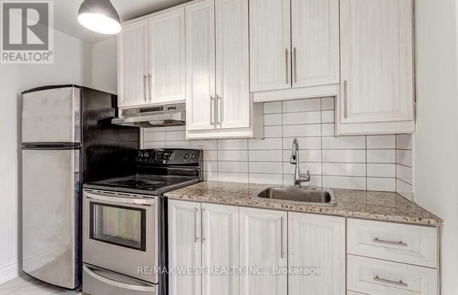 Photo - 299 Pacific Ave