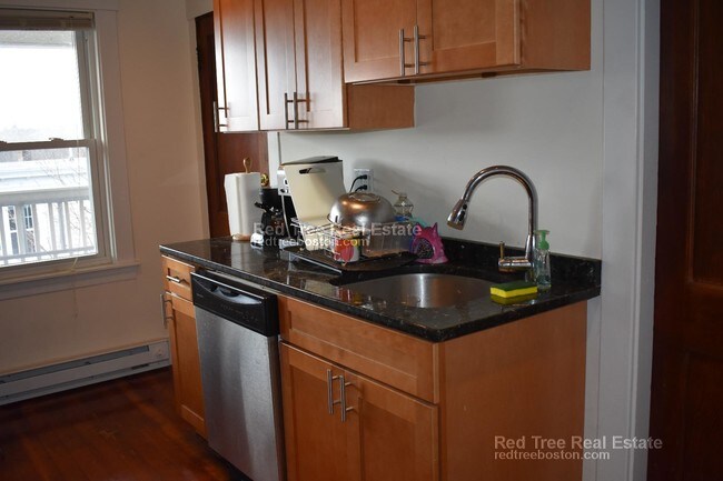 Photo - 15 Forest Hills St Unit 3
