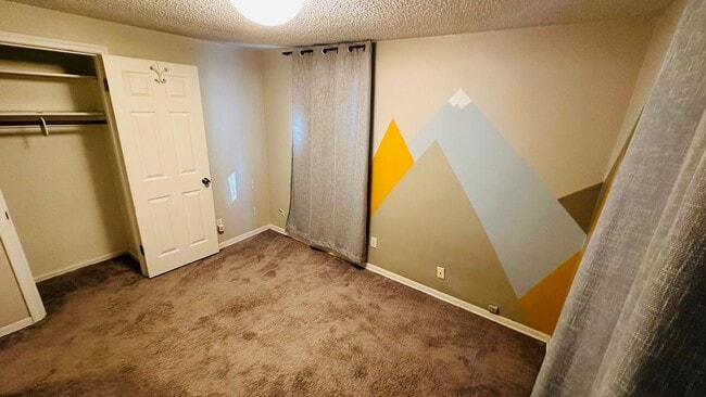 Photo - Cozy Midcentury Cottage with AC for Rent in Skyway