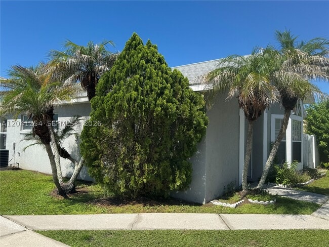 Photo - 2399 Harbor Town Dr
