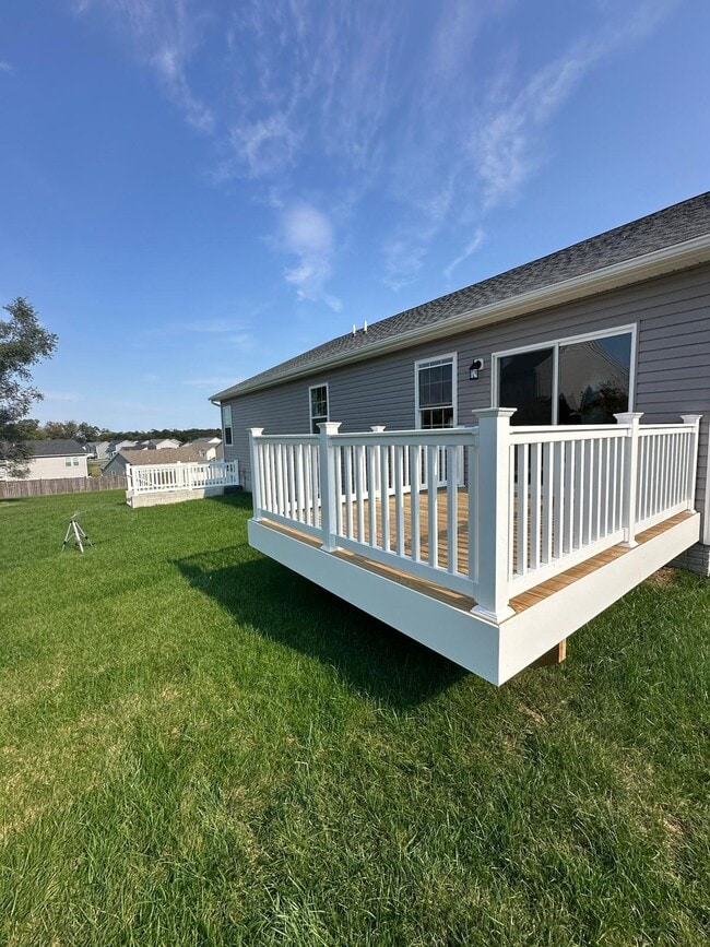 Photo - 209 Jensen Way