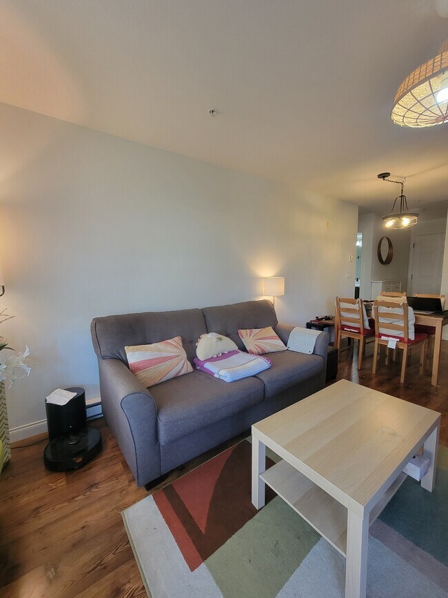 Photo - 5474-5474 198 St