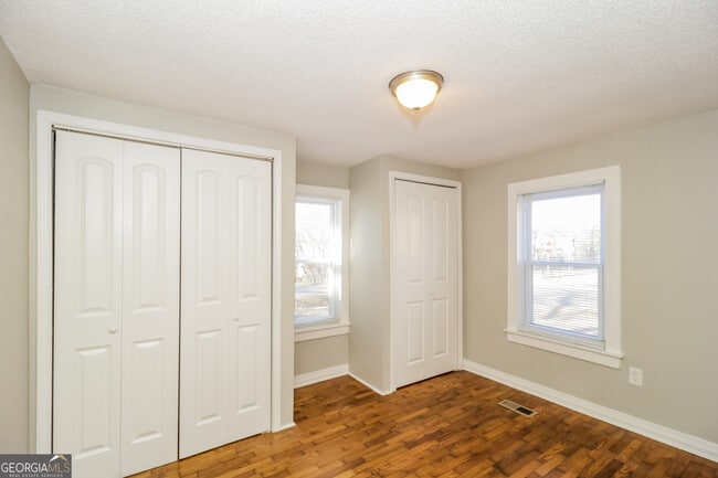 Photo - 667 Mitchell Dr