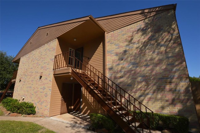 Photo - 10555 Turtlewood Ct Condominio Unidad 211