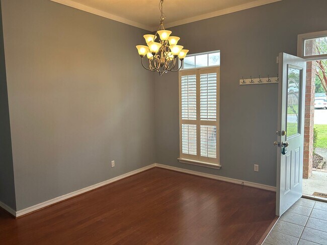 Photo - 4BR/3BA with privacy fenced backyard