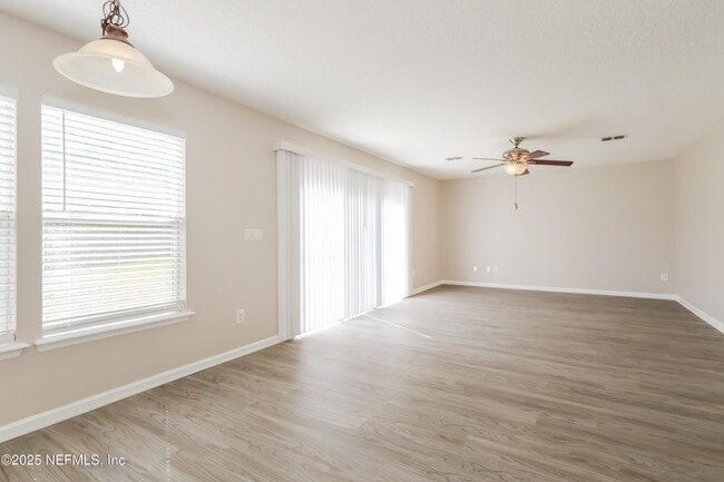 Photo - 683 Southland Ln