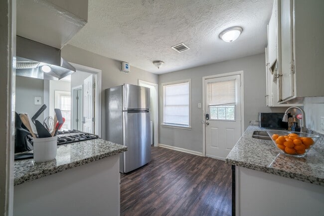 Photo - 7237 Boggess Rd