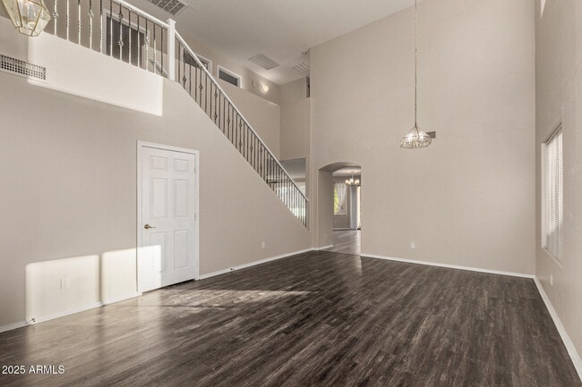 Photo - 3545 E Crescent Way