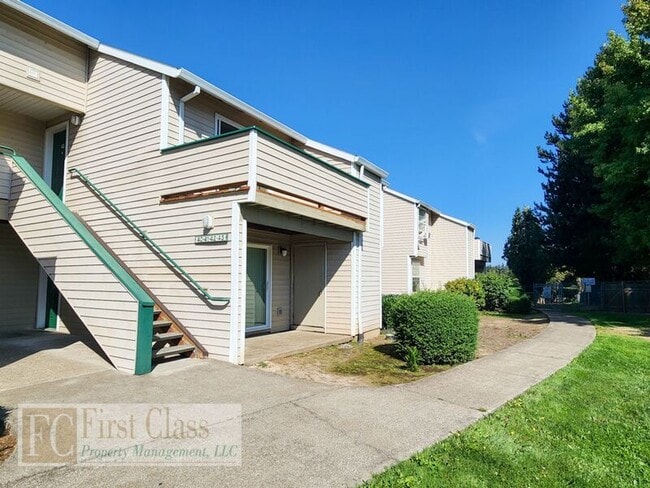 Building Photo - 1285 NW 183rd Ave Unit 41